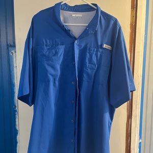 Columbia men’s shirt never worn